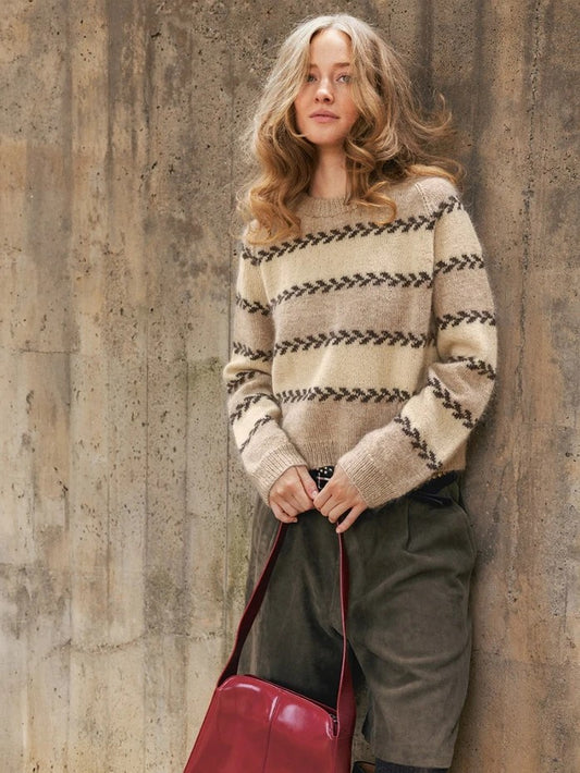 2510 Norske ikoner voksen / Nr. 5 Astrid damegenser