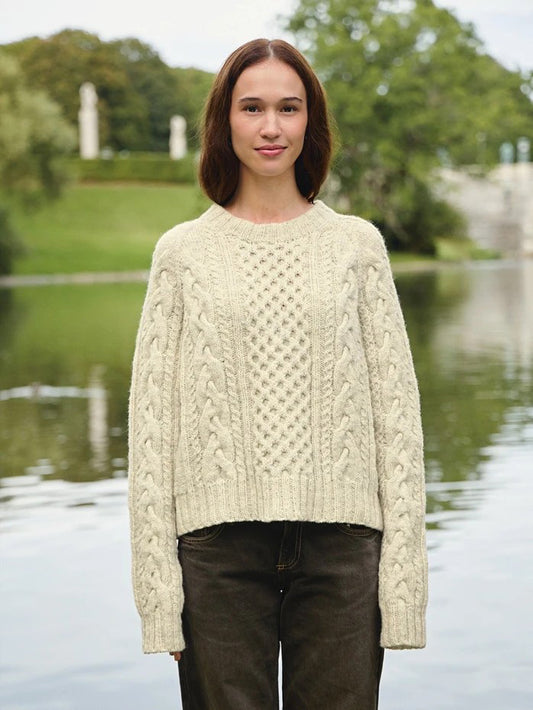 2513 Atlas / No. 4 Wilbur Cable Sweater