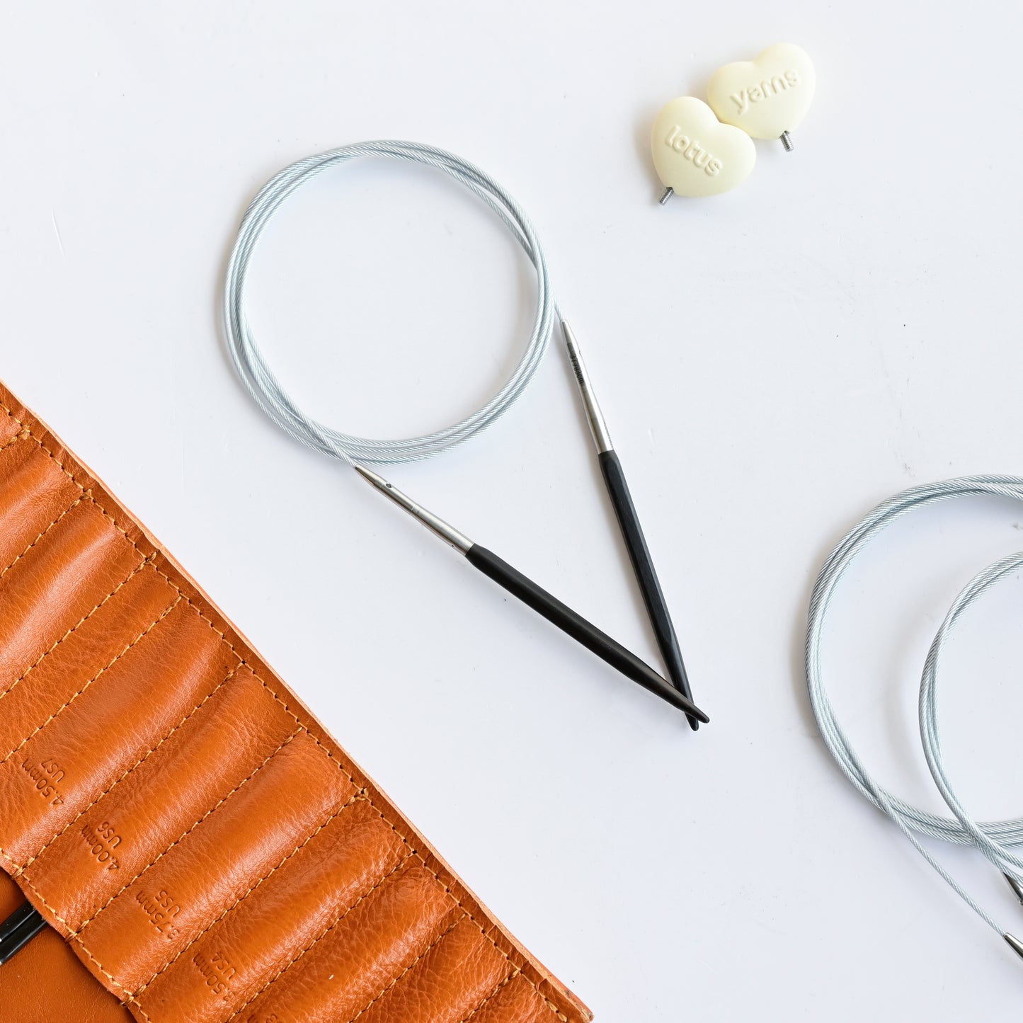 360° Silver Swivel Cables with End Caps