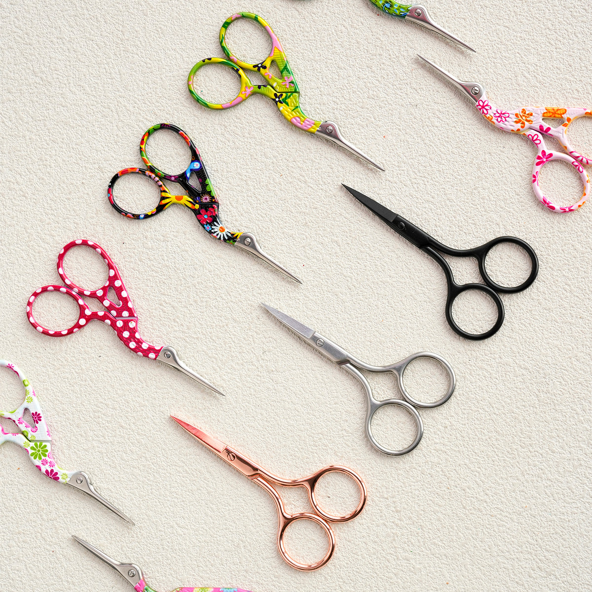 Crane-shaped scissors