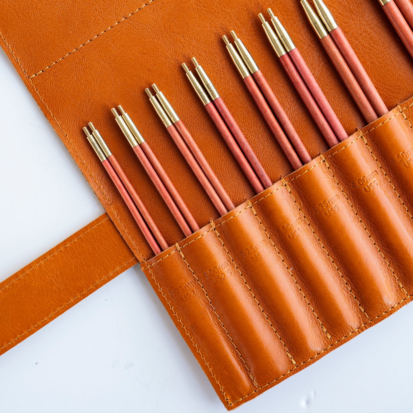 SAHARA 5 Interchangeable Circular Needles Set