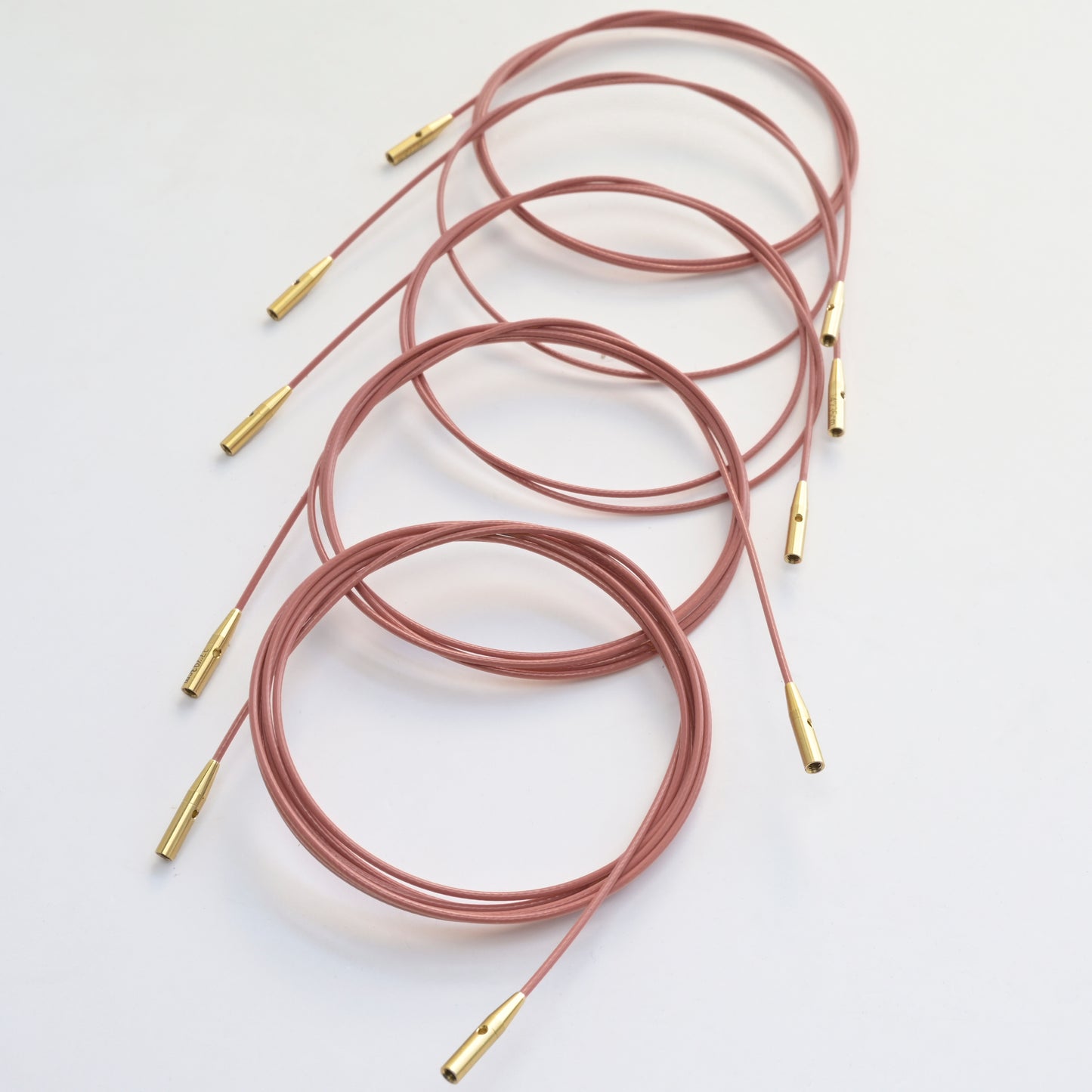 360° Vintage Pink Swivel Cables